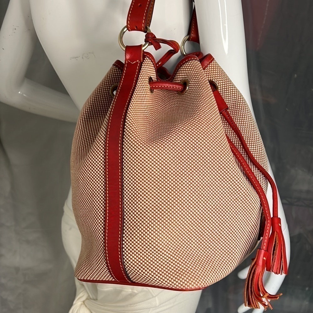 Dooney and Bourke Red Beige Canvas Leather Drawstring Shoulder Bucket Bag - Picture 5 of 16